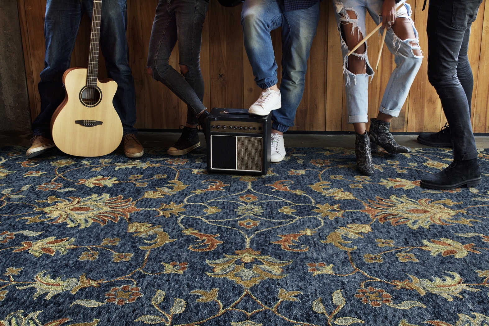 Zengu Denim 8' x 10' Rug - Thumbnail - Image 4