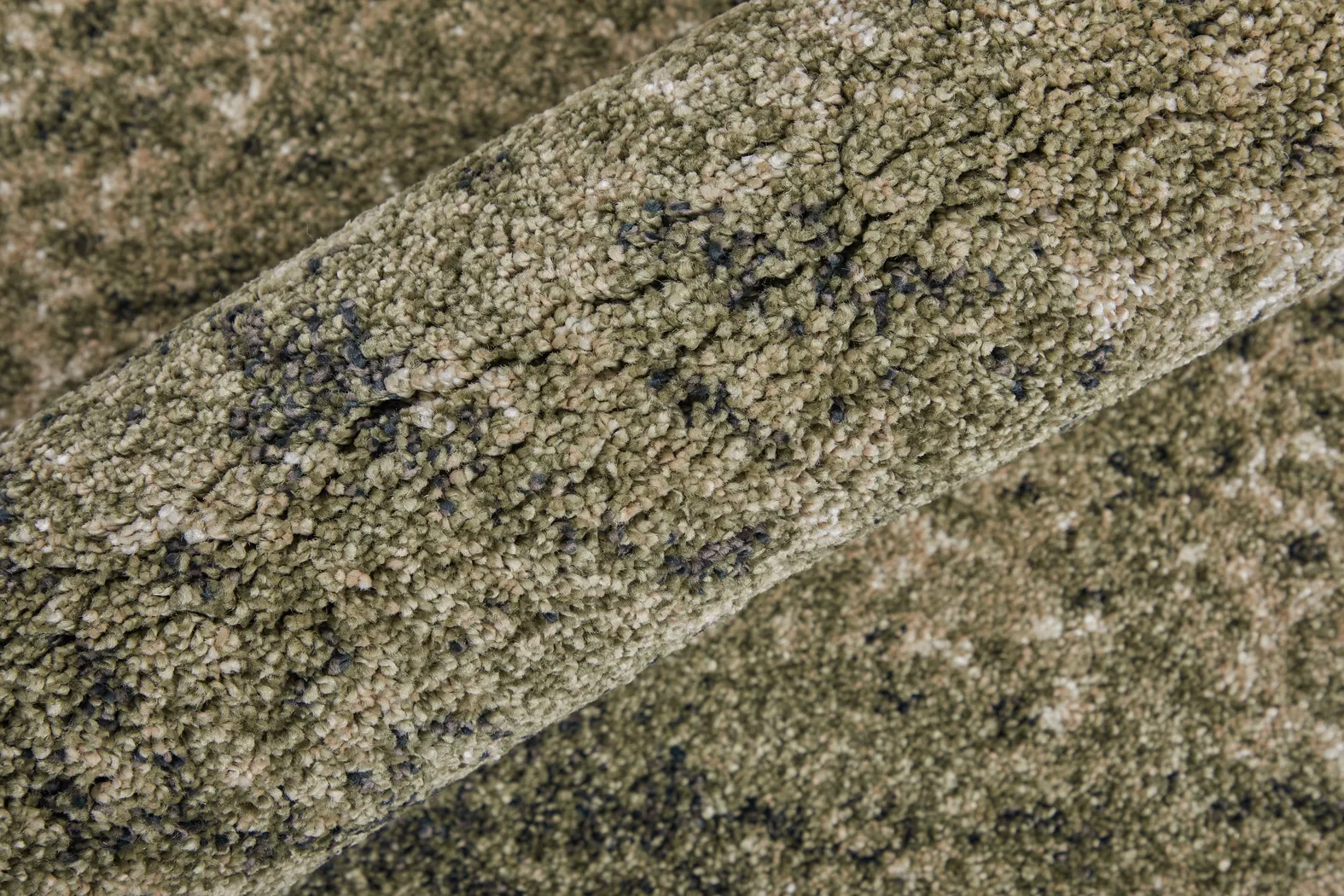 Zenosa Green 5' x 7'6 Rug - Image 7