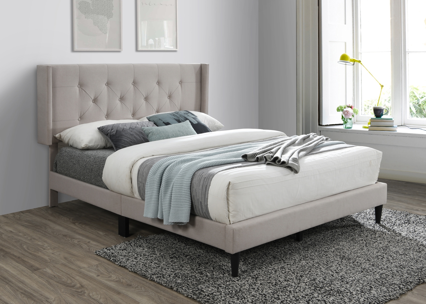 Zillesa Beige Wingback Upholstered Queen Bed - Thumbnail - Image 3