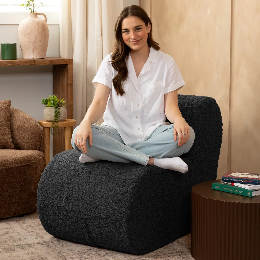 Zinei Black Accent Chair - Thumbnail - Image 3