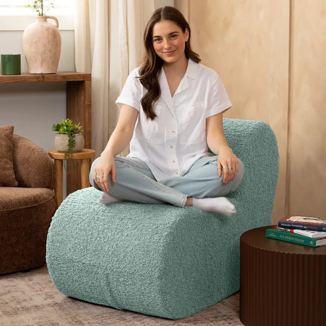 Zinei Green Accent Chair - Thumbnail - Image 3