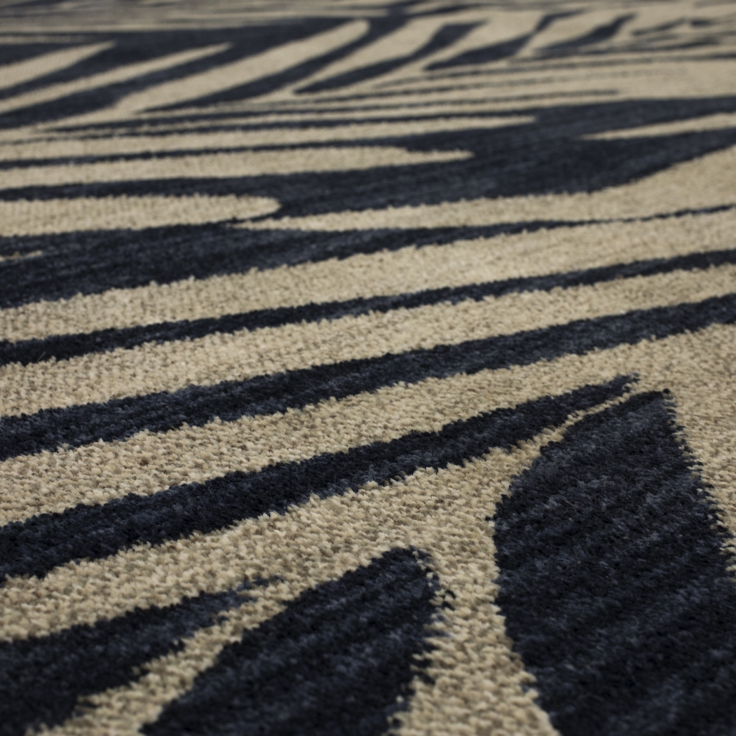 Stacy Garcia Zumin Blue 8' x 11' Rug - Thumbnail - Image 7