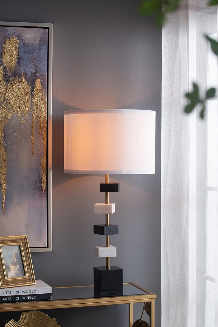 Zurraquin Avenue Black Lamp - Thumbnail - Image 5