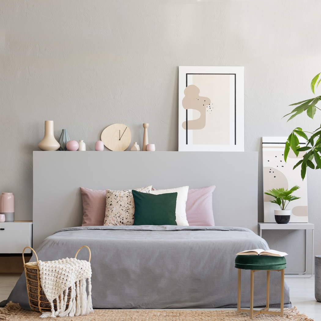 Zygmont Green Vanity Stool - Thumbnail - Image 4